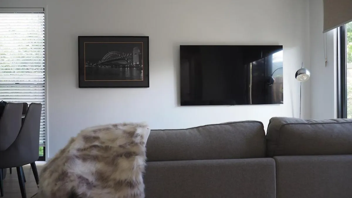 Spacious 4Br Townhouse In Prime Location Gold Coast Holiday home