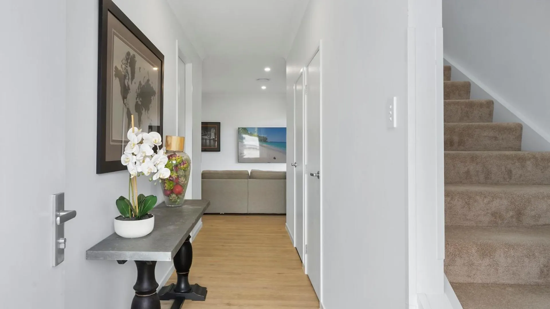 Spacious 4Br Townhouse In Prime Location Gold Coast Holiday home